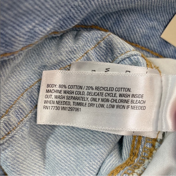 Universal Thread Curved Leg Barrel Ankle Jeans High Rise Size 6 | NWT/FLAW - Picture 8 of 10